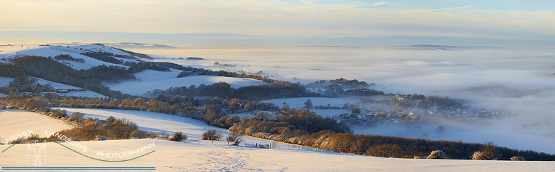 slides/Foggy Sussex Panorama.jpg washington village in snow,west sussex,south downs national park in snow,winter,freezing,fog,cold,blue,panoramic photograph of sussex by simon parsons Foggy Sussex Panorama